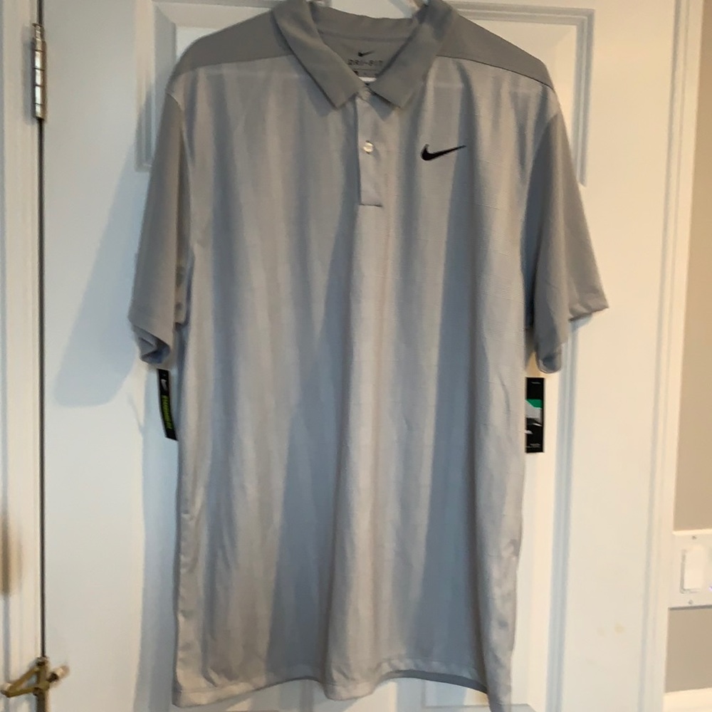 Men’s Nike XL Sri fit golf shirt in light grey